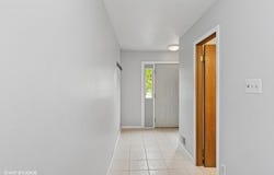 82 MONMOUTH DR, Cranberry Twp, PA 16066