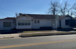 404 E Stewart Ave, Opp, AL 36467