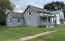 817 S ELM Street, Delavan, IL 61734