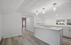 47 Railroad Ave, Rowley, MA 01969