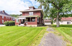 1660 Lincoln Way, White Oak, PA 15131