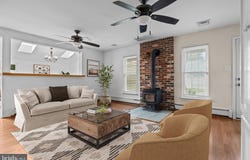 36 GRAPEVINE ROAD, LEVITTOWN, PA 19057