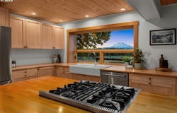 1353 Snowden RD, White Salmon, WA 98672