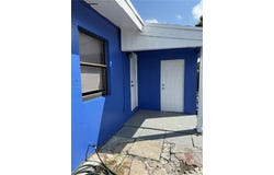 2246 Mcclellan St, Hollywood, FL 33020