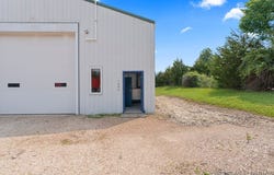 1114 E North Street, Eldon, MO 65026