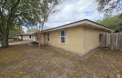 1413 Las Palmas, Beeville, TX 78102