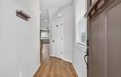 2081 SILVERSTONE Dr, ForestGrove, OR 97116