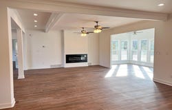39 Poplar Lane, Holly Springs, MS 38635