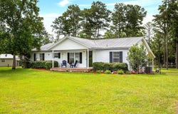 432 White Oak Dr, Eufaula, AL 36027