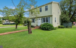 526 DURHAM ROAD, LANGHORNE, PA 19047