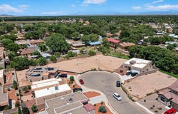 466 DENNIS Court NE, Los Lunas, NM 87031