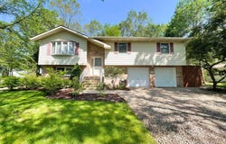 25 Cobblewood Drive, Mount Pocono, PA 18344
