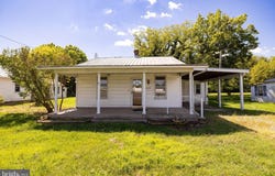 1819 US HIGHWAY 211 W, LURAY, VA 22835