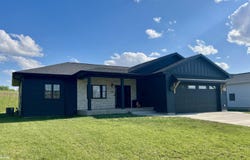 905 Pleasant Drive, Manning, IA 51455