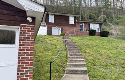 514 Cracker Bottom Rd, Martin, KY 41649