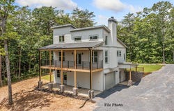 185 Stirratt Road, Ranger, GA 30734