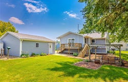 1716 S 4th Avenue E, Newton, IA 50208