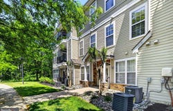 23 KYLE Way, EWING, NJ 08628