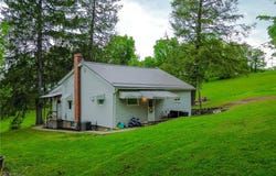 136 E Wheeling Street, Cadiz, OH 43907