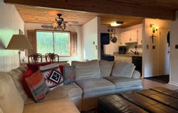 10 Jackson Hole Road, Angel Fire, NM 87710-0000