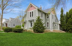 313 5th Ave NW, MtVernon, IA 52314