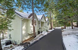 180 Grass Valley, Lake Arrowhead, CA 92352