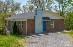 963 Kenham Place SW, Lenoir, NC 28645