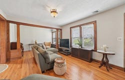 350 Walnut St, Nutley Twp., NJ 07110-1817