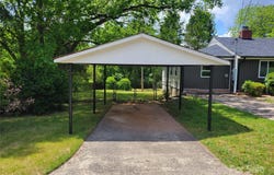 423 S Rhyne Street, Dallas, NC 28034