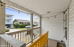 805 Carolina Beach Avenue N, Carolina Beach, NC 28428