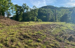 000 Rt 33 W, Glenville, WV 26351