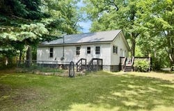 481 W Calumet Avenue, Twin Lake, MI 49457