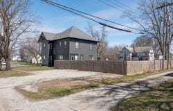 200 E Berry St, Hamilton, MO 64644