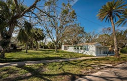 402 PINEAPPLE STREET, TARPON SPRINGS, FL 34689