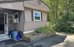1 Old Cart Road, Raymond, NH 03077