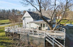 125 Central Hill Road, Grantsburg, IL 62943-2033