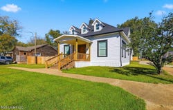 552 E First Street, Forest, MS 39074