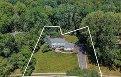 11 Lyon Road, Middletown, NJ 07748