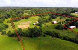 000 423rd St, Nebo, IL 62355