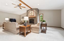 402 Williams Avenue, IA 52361