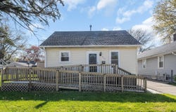 417 Island Ave Ave, Racine, WI 53405