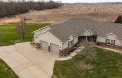 2145 Turnberry Lane SE, Pine Island, MN 55963