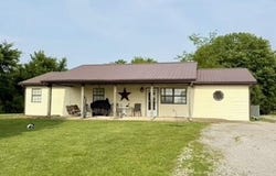 302 Dave Coffey Road, Leitchfield, KY 42754