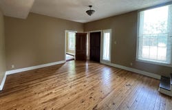 709 W Main Street, Ellettsville, IN 47429-1320