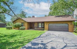 711 Cheshire Road, Troy, IL 62294