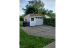 5401 Biddulph Road, Cleveland, OH 44144