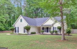 35 Wenham Lane, Sharpsburg, GA 30277