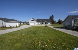 43 Triopha Ln, Sequim, WA 98382