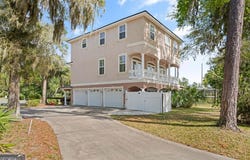 142 Montrose, St. Simons, GA 31522