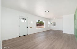 1621 W MULBERRY Drive, Phoenix, AZ 85015